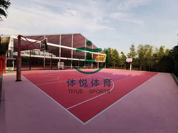 球場施工塑膠跑道的厚度應(yīng)該怎么選擇？